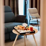 Dali Val D'europe, Tapestry Collection By Hilton 4* Chanteloup-en-Brie