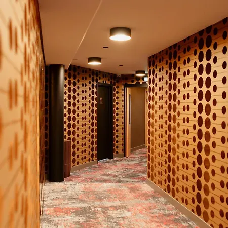 Dali Val D'europe, Tapestry Collection By Hilton Hotel Chanteloup-en-Brie