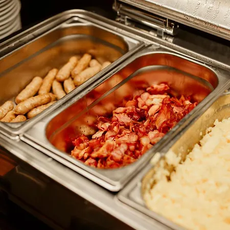 فندق Dali Val D'europe, Tapestry Collection By Hilton شانتيلو أو بْري