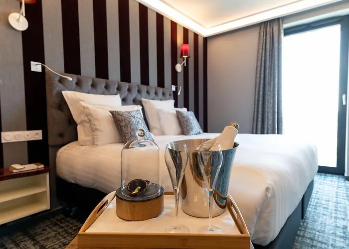 Dali Val D'europe, Tapestry Collection By Hilton Hotel 4*